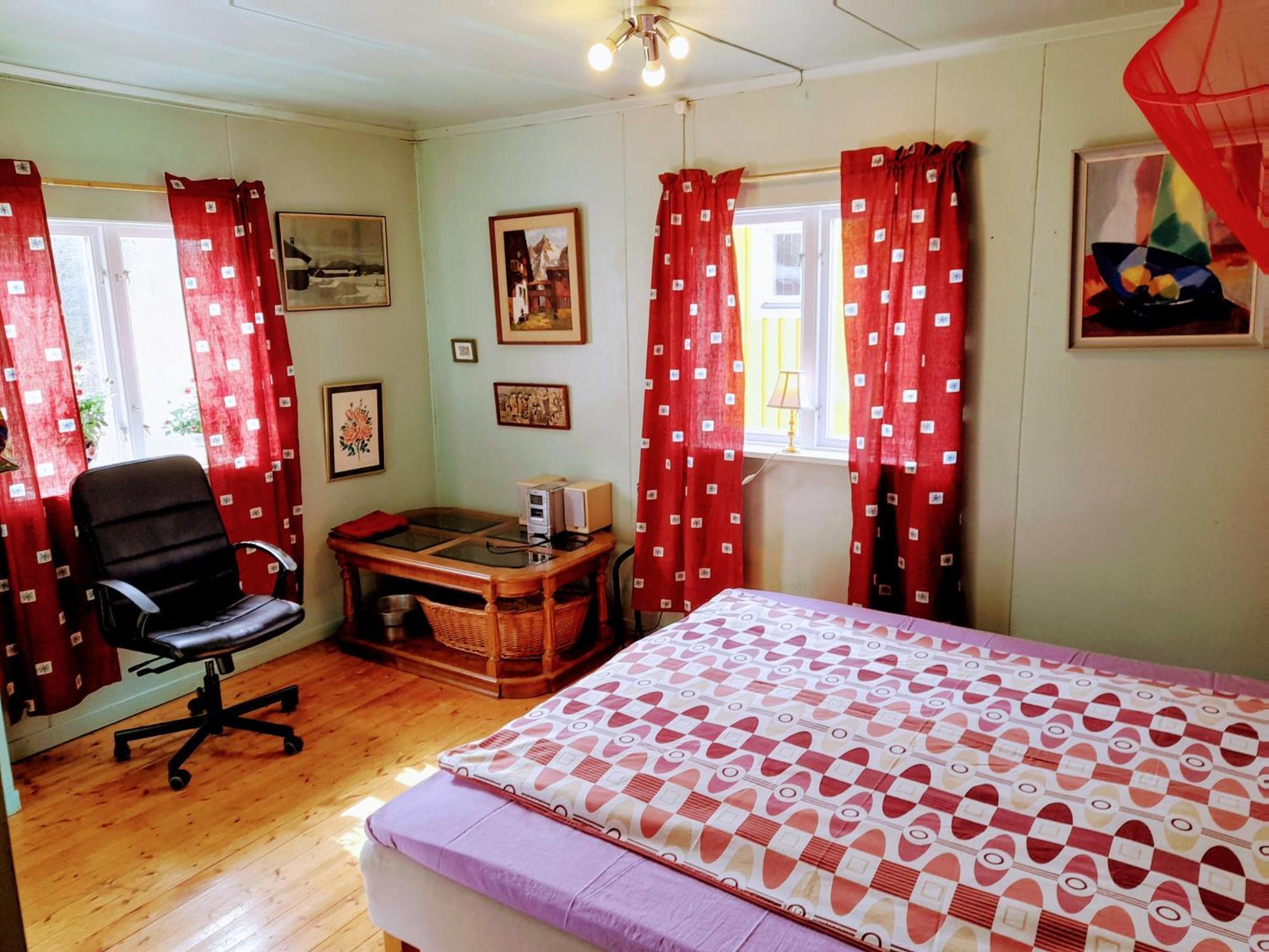 Summer Bedroom, Outside Toilet, Shower, Kitchen. 120 M From Sandbach. Bräcke Eksteriør bilde