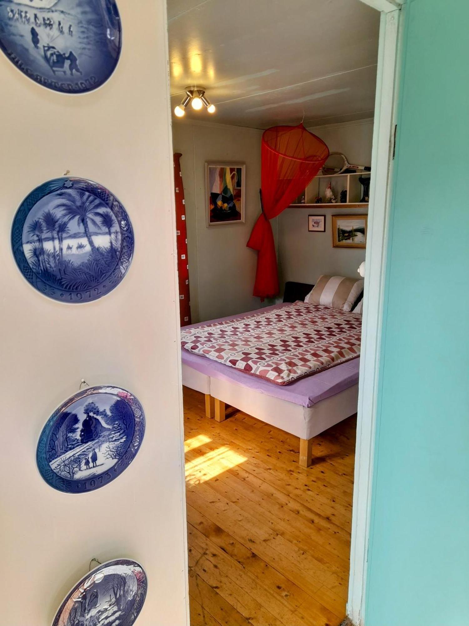 Summer Bedroom, Outside Toilet, Shower, Kitchen. 120 M From Sandbach. Bräcke Eksteriør bilde
