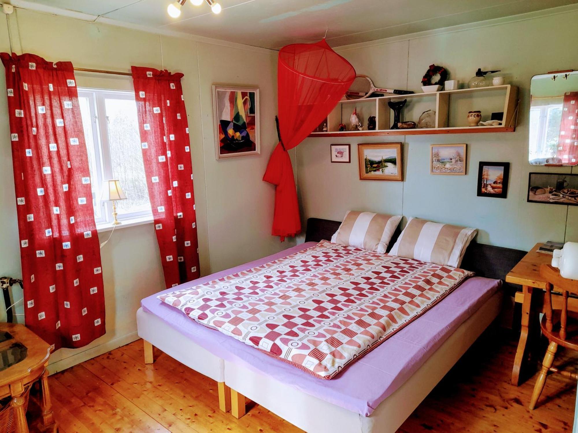 Summer Bedroom, Outside Toilet, Shower, Kitchen. 120 M From Sandbach. Bräcke Eksteriør bilde